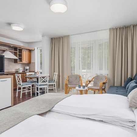 Jantar Apartamenty -Port Kolobrzeg- Westerplatte Z Garazem ภายนอก รูปภาพ