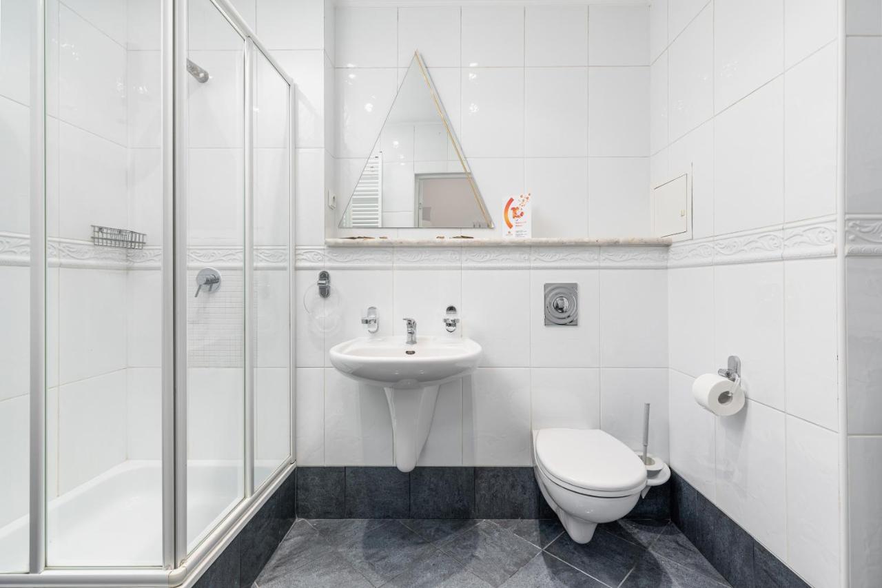 Jantar Apartamenty -Port Kolobrzeg- Westerplatte Z Garazem ภายนอก รูปภาพ